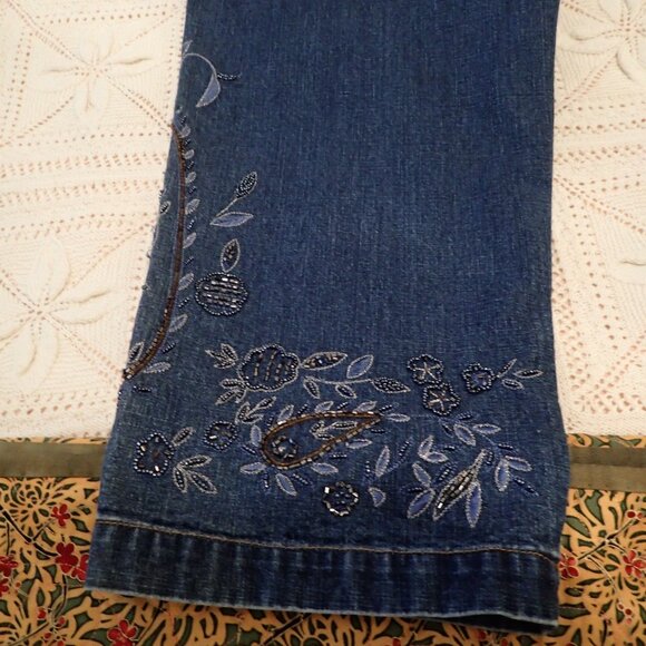 Chico's 'Size 3' beaded embellished Jeans - Picture 9 of 11